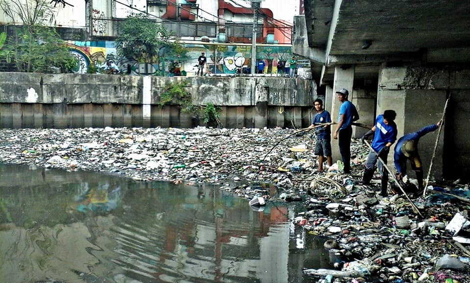 Trash Traps Installed to Prevent Inflow of Garbage in Pasig River